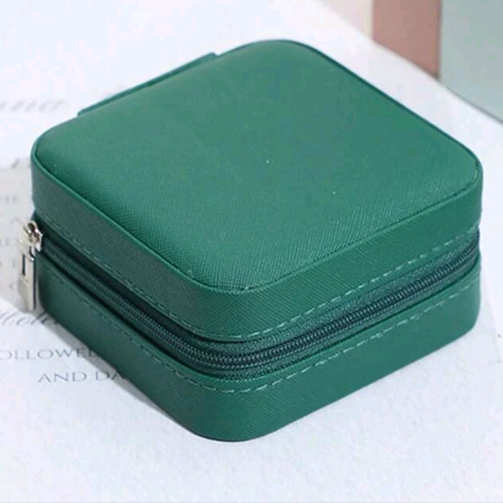 Travel Jewelry Case - Picture 1 of 5